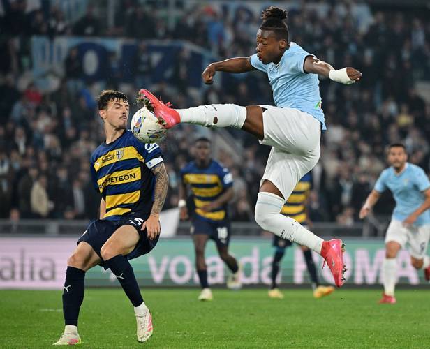 意甲焦点战:热那亚主场守反保级,帕尔马客场均衡争中游