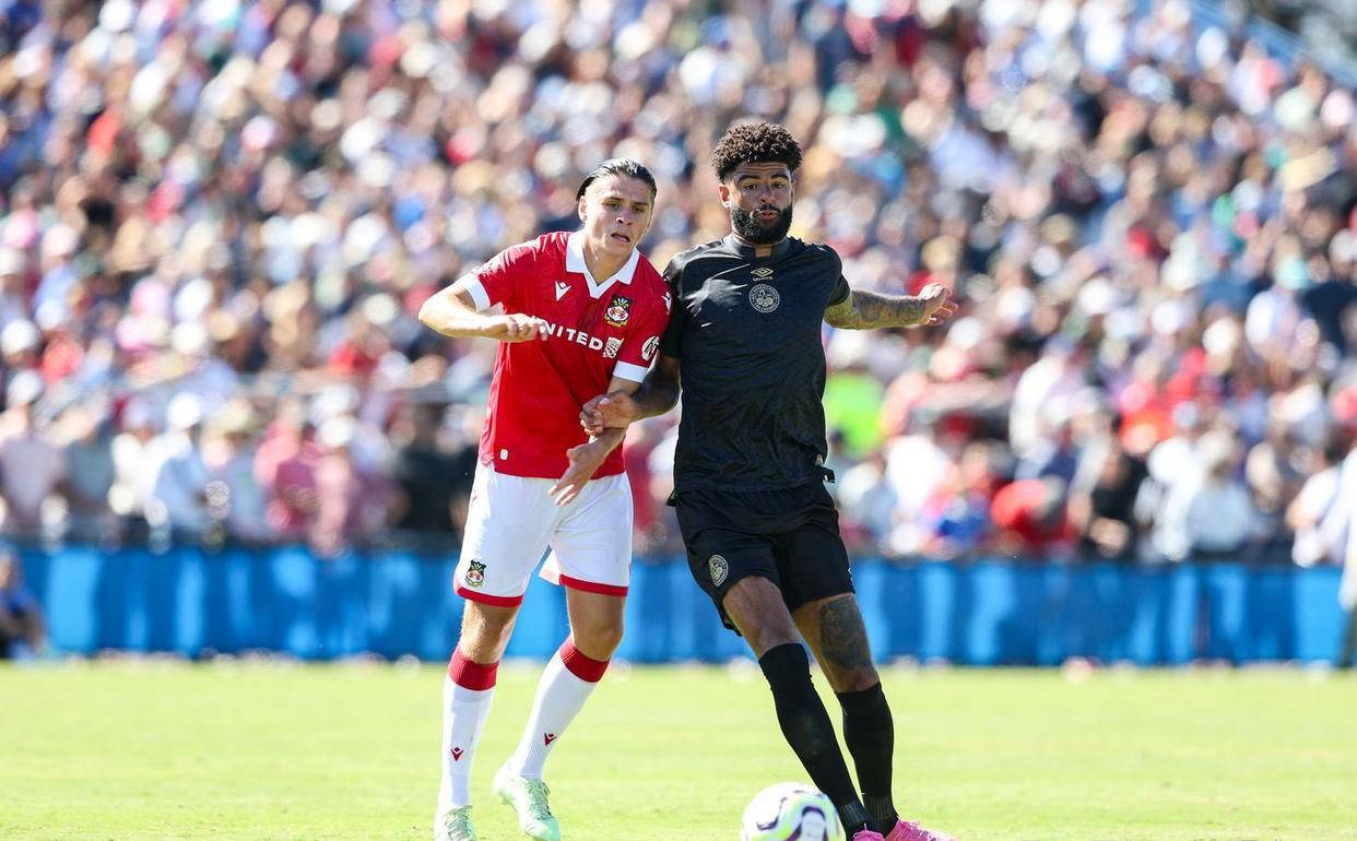 意甲战报深度分析:科莫火力全开展现强势姿态,萨索洛能否终结颓势?